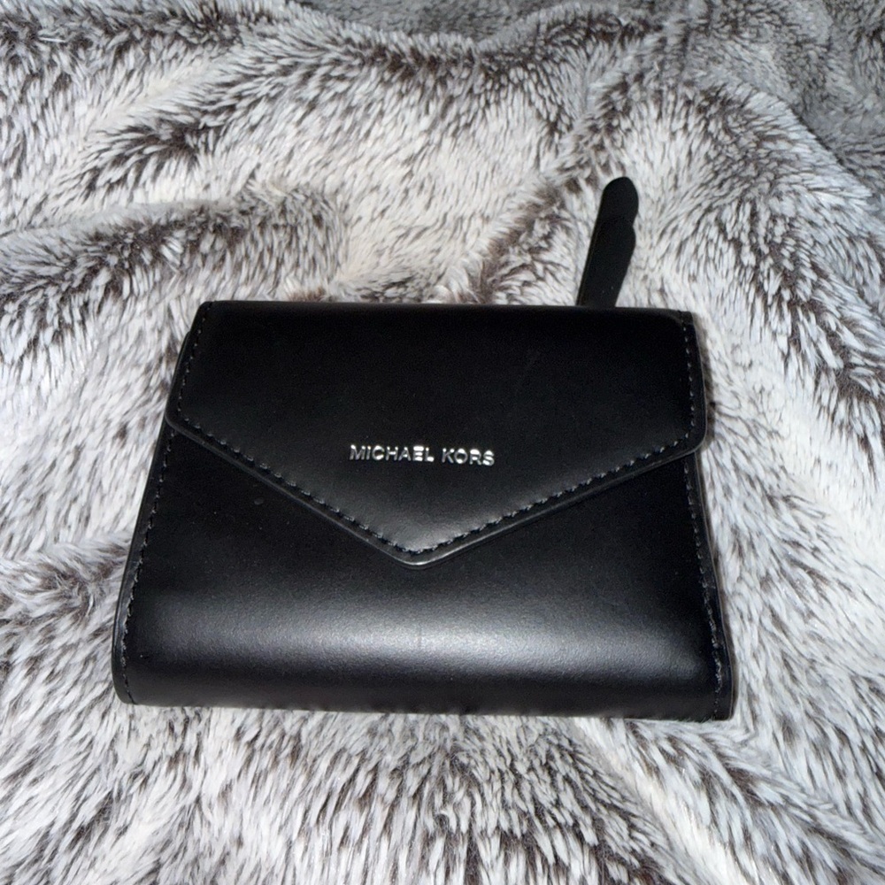 BRAND NEW!! Never used. Michael Kors Black Women's Wallet